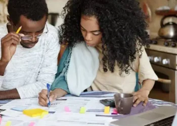 4 Effective Ways to Talk to Your Spouse About Money