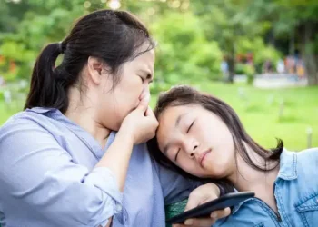  4 Natural Ways to Get Rid of Smelly Hair