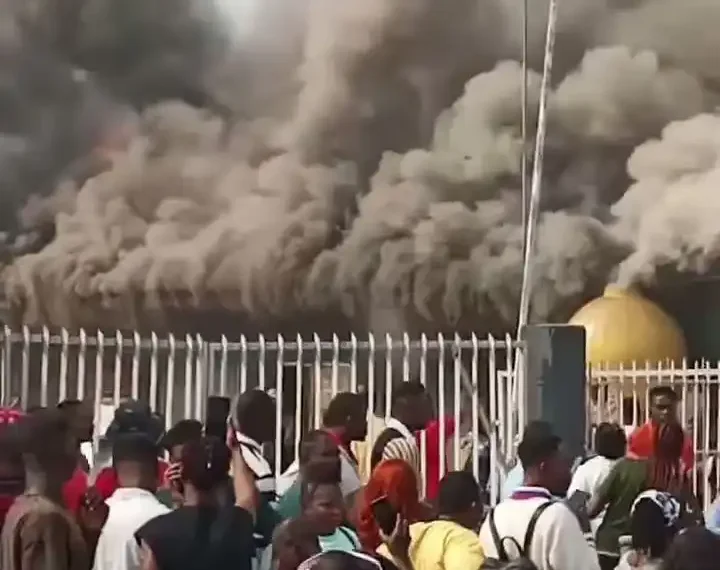 Shop Using Gas to Fuel Generator Reportedly Causes Fire Outbreak in Delta 1 Shop Using Gas to Fuel Generator Reportedly Causes Fire Outbreak in Delta