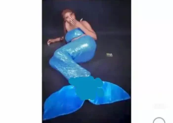 Osun lady goes viral for using a mermaid costume for birthday shoot (video)