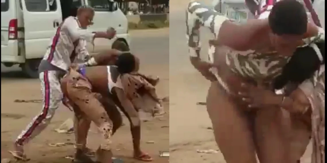 Lady stripped ñakēd in public on Valentine’s Day [VIDEO]