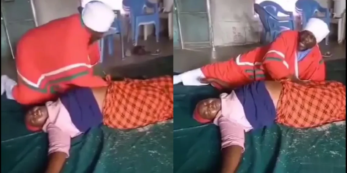 Pastor Aggressively Fiñgérs A Pregnant Woman During Deliverance Session [VIDEO]
