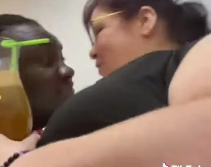 Secure the bag - Nigerians react as man gushes over his White Lover (Video) 1 Secure the bag – Nigerians react as man gushes over his White Lover (Video)