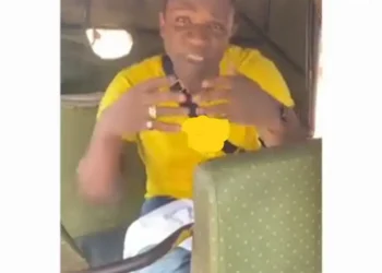 I didn’t make a penny from my show because people were afraid to spray money – Speed Darlington