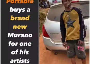 Portable gifts one of his artists a Murano, gift sparks debate online