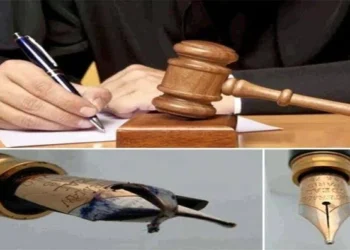 Why do judges break their pen after death sentence?