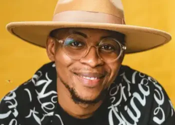A man who marries a woman who twerk online for a living is a f@@l- Solomon Buchi