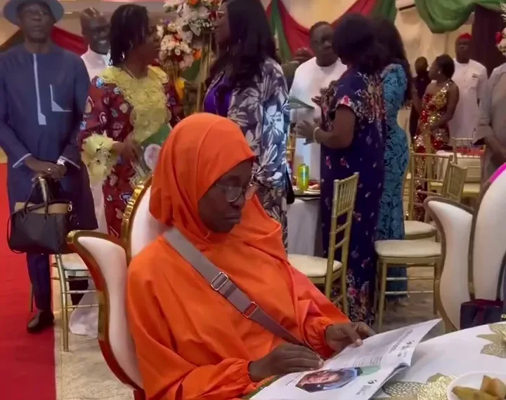 Video of Alisha Yesufu refusing to stand & sing the new national anthem 1 Video of Alisha Yesufu refusing to stand & sing the new national anthem