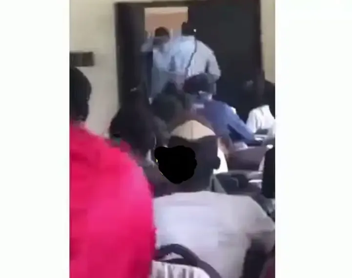 Moment 200L UNILAG student attacked his lecturer for sending him out of the class (Video)