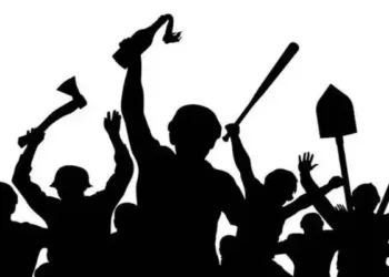 Man beaten to death after he was falsely accused of stealing a phone