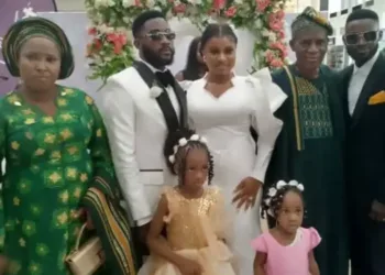 Nigerian couple trends for First Airport Wedding