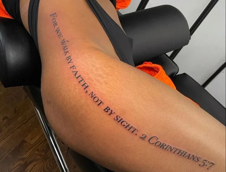 Lady tattoos a Bible verse in a weird spot 1 Lady tattoos a Bible verse in a weird spot