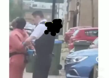 Nigerian woman arrested for allegedly assaulting her husband’s side chick in the UK (Video)