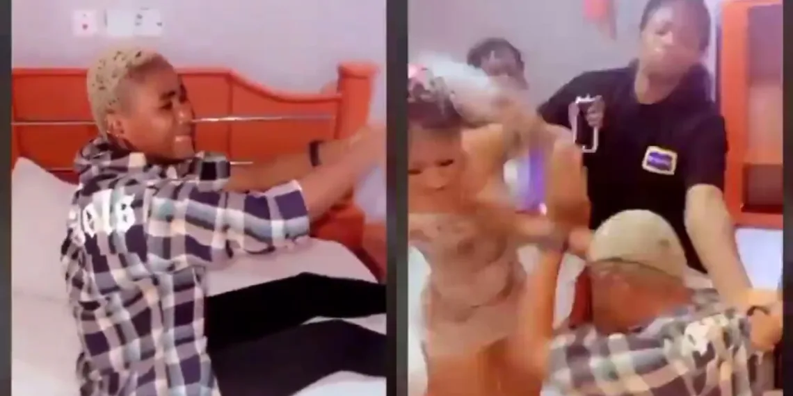 Gen Z girls beats up their aunty for having unprotected s£x with their friend’s boyfriend