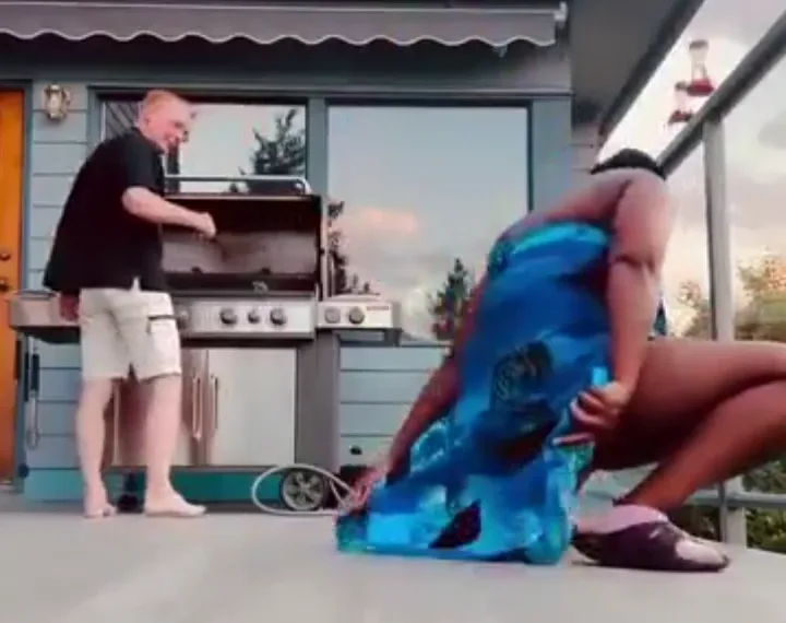 Woman pees on the floor, drinks it & ask her partner to taste [VIDEO]