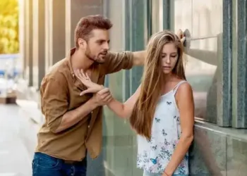 How to Know When Your Partner No Longer Loves You