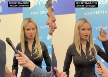Tech company releases $175K AI Robot Girlfriend That Talks & Express Emotions (SEE VIDEO) 6 Tech company releases $175K AI Robot Girlfriend That Talks & Express Emotions (SEE VIDEO)